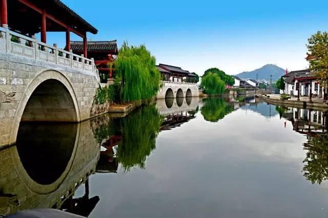 女生说容易吃饱怎么幽默回复？