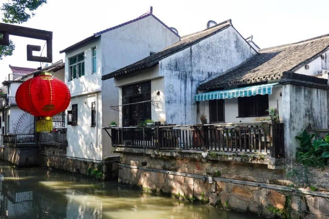 扬科维奇：调整首发是出于体能考虑，下半场让体能充足球员上场